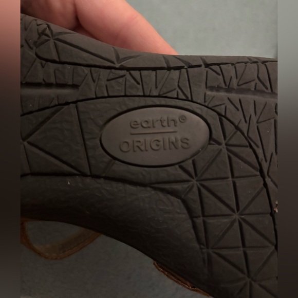 Cottagecore Earth Origins Women's Tan Memory Fit Leather Sandals - Picture 6 of 9